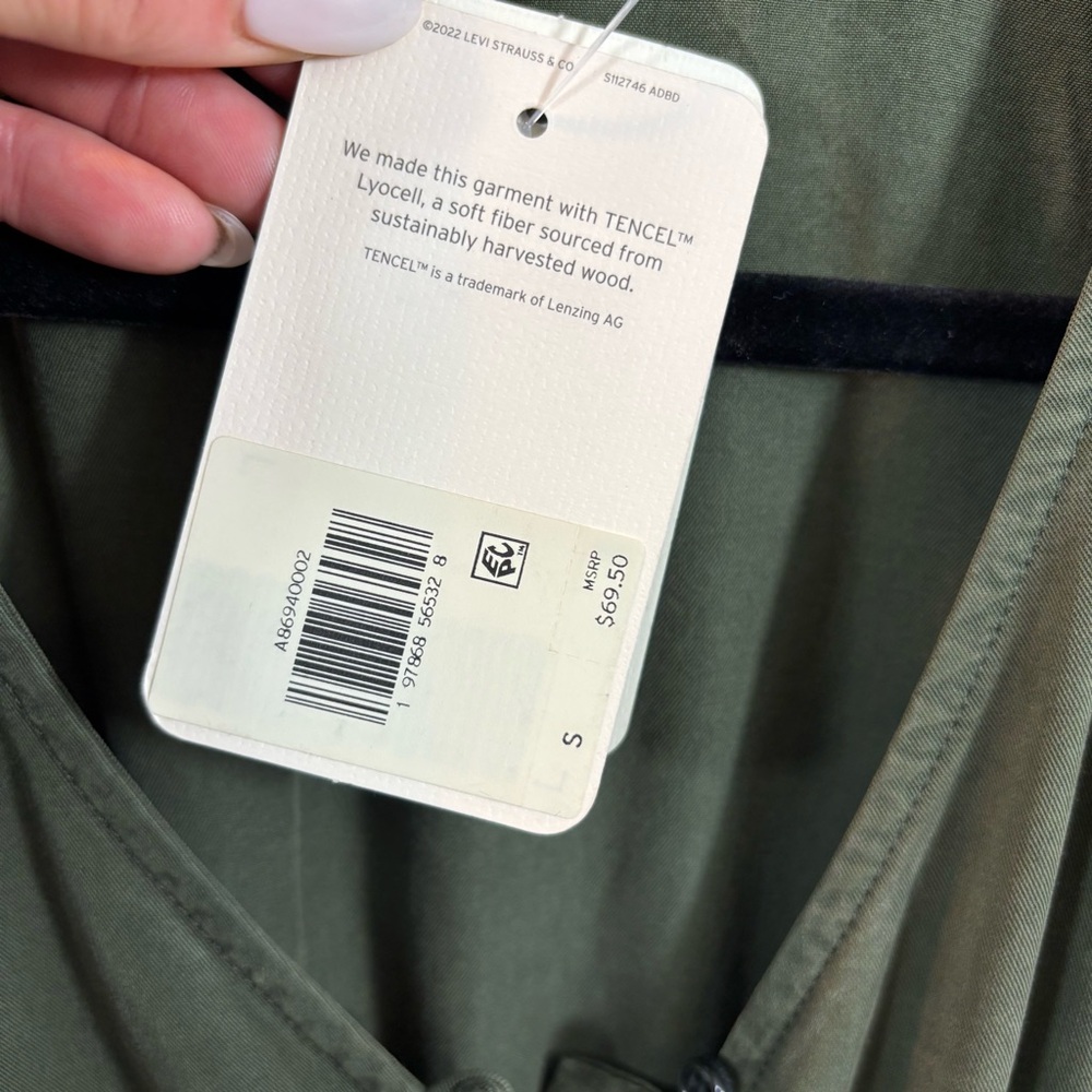 Brand new with Tags Ladies Levi’s Betty Midi Green Green Size Small - Picture 14 of 16